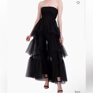 BCBGMaxazria Strapless Tiered‎ Tulle Overlay Jumpsuit Size 4 Black